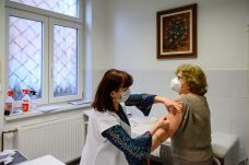 54 281 személy kapta meg a COVID-19 elleni vakcinát az elmúlt 24 órában